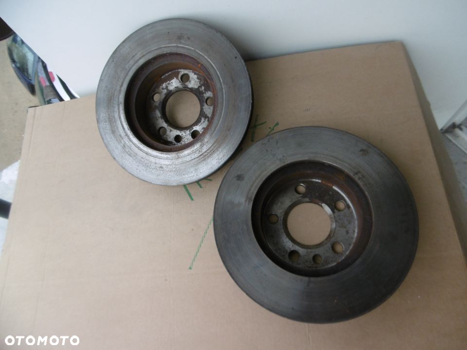 Tarcza hamucowa VW T4 2,5 - 3