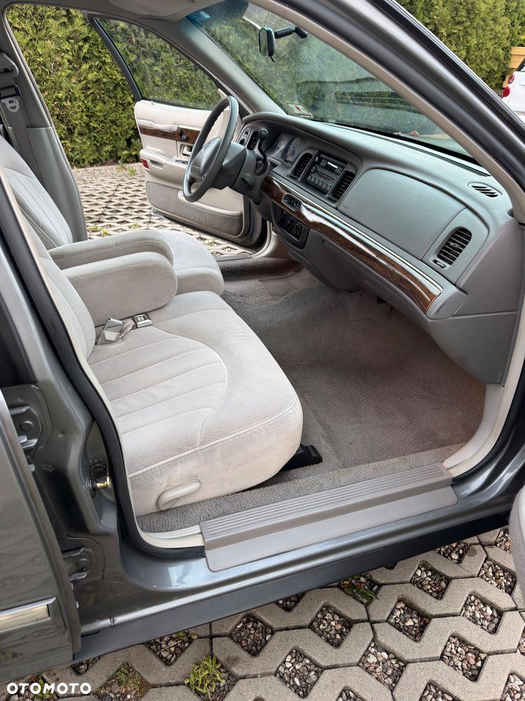 Mercury Marquis - 11