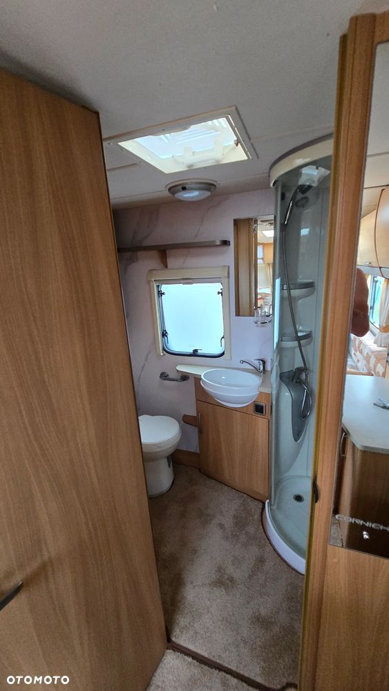 SWIFT CORNICHE - 27