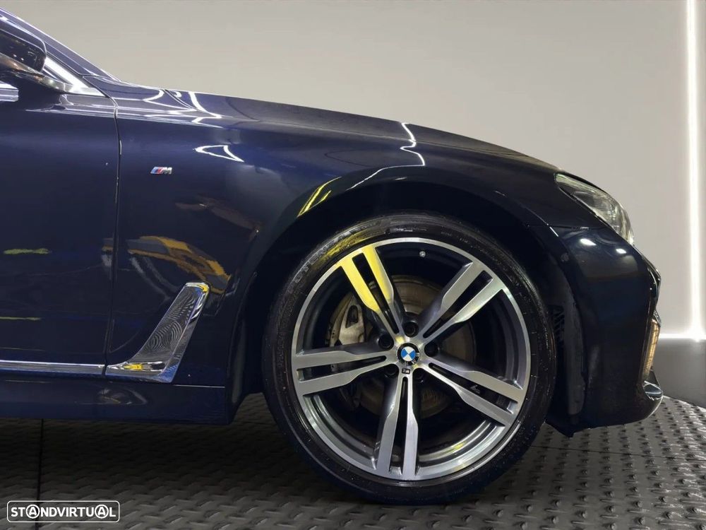 BMW 740 d xDrive Pack M - 26