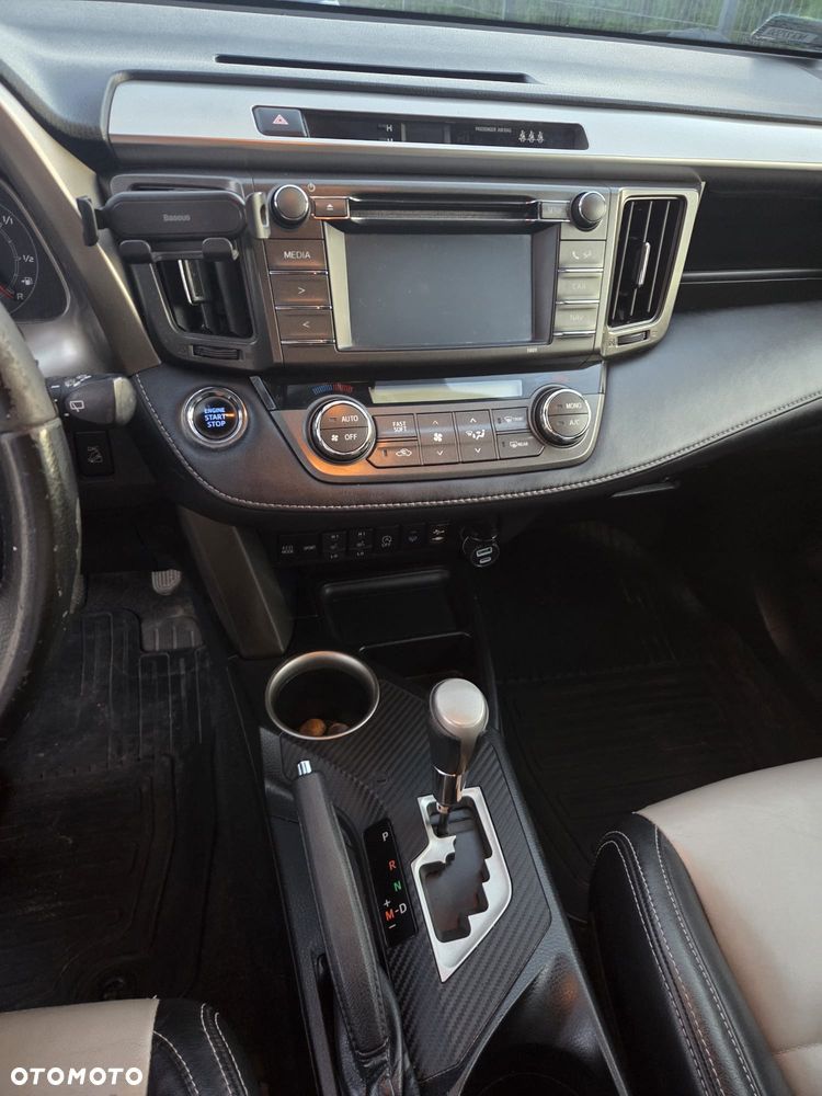 Toyota RAV4 - 7