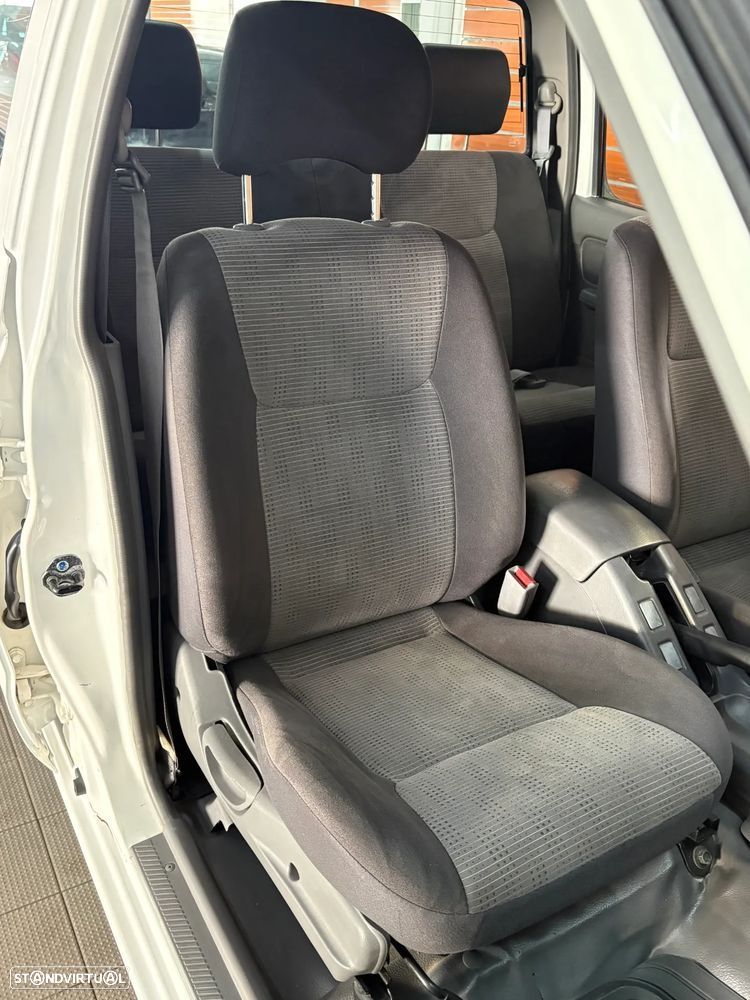 Nissan Pick Up - 10