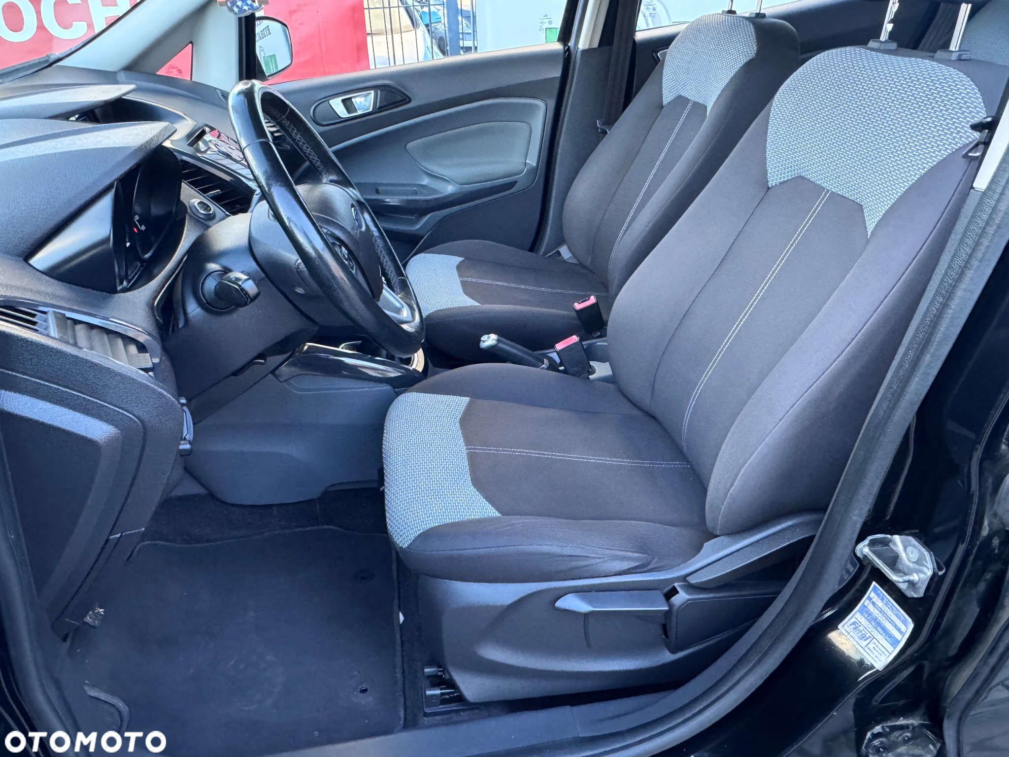 Ford EcoSport 1.0 EcoBoost COOL&CONNECT - 11