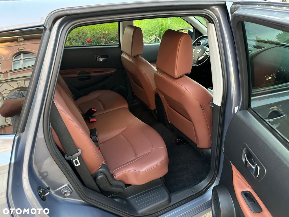 Nissan Qashqai+2 2.0 Tekna Premium - 11