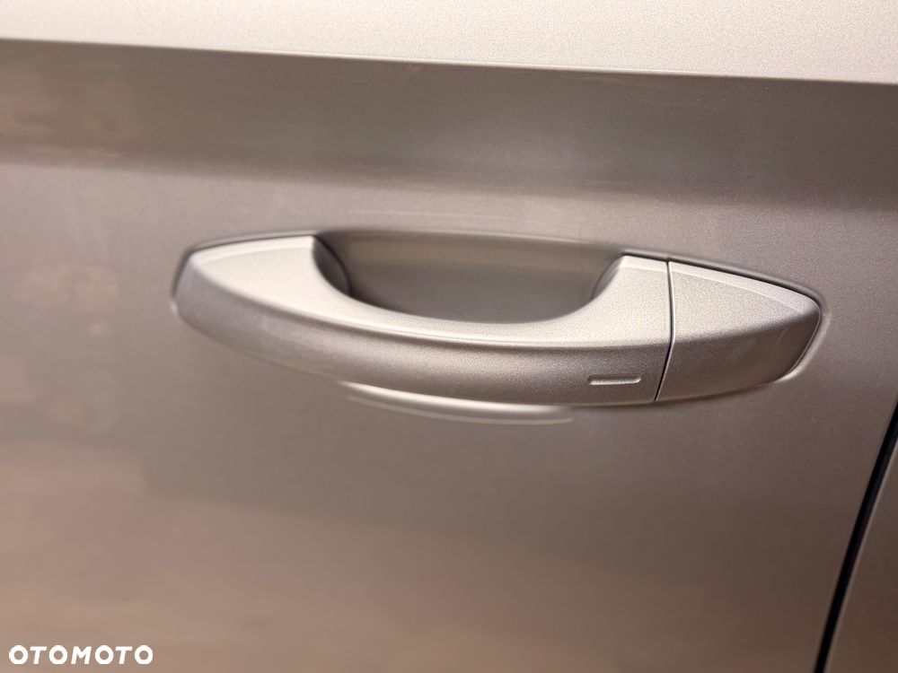 Skoda Superb 2.0 TDI Ambition DSG - 16