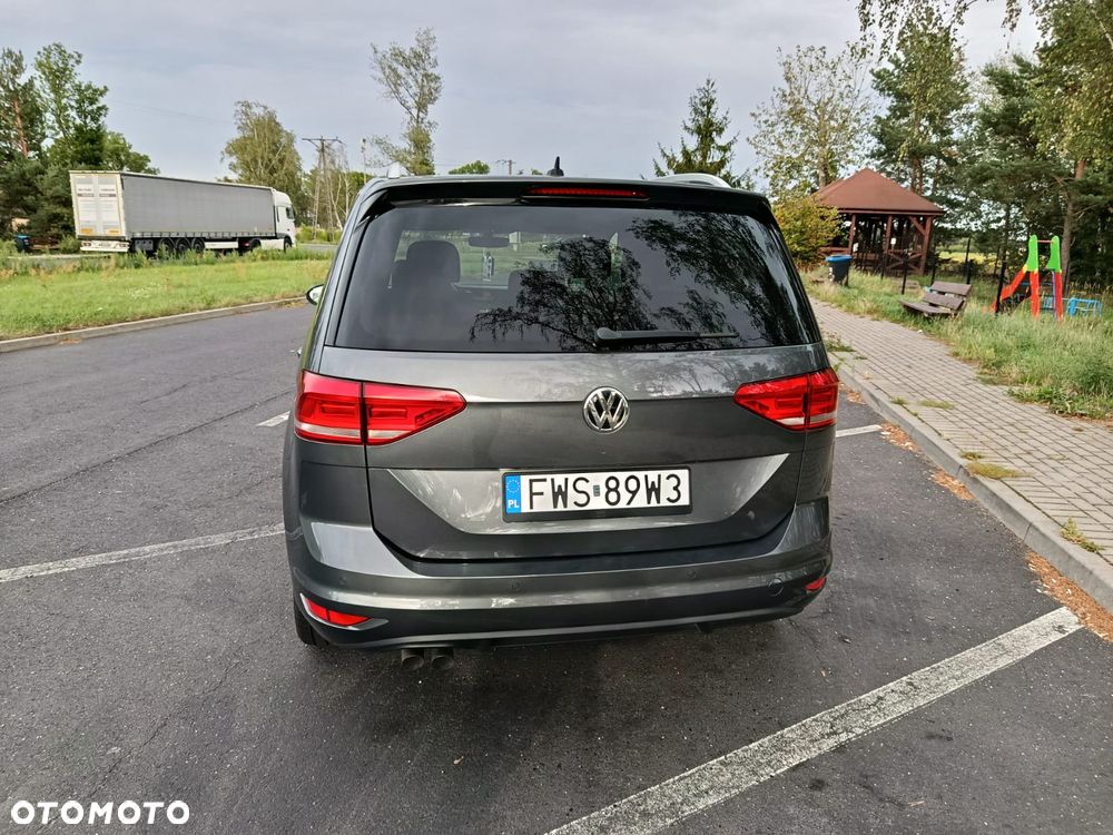 Volkswagen Touran 2.0 TDI BMT Highline DSG - 16