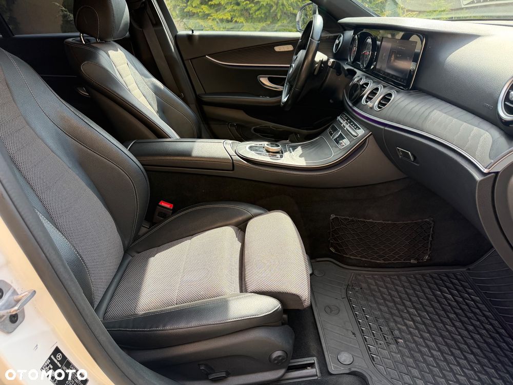 Mercedes-Benz Klasa E 220 d 4Matic All-Terrain 9G-TRONIC Exclusive - 29