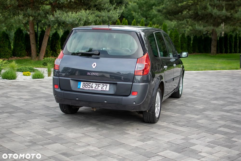 Renault Grand Scenic - 23