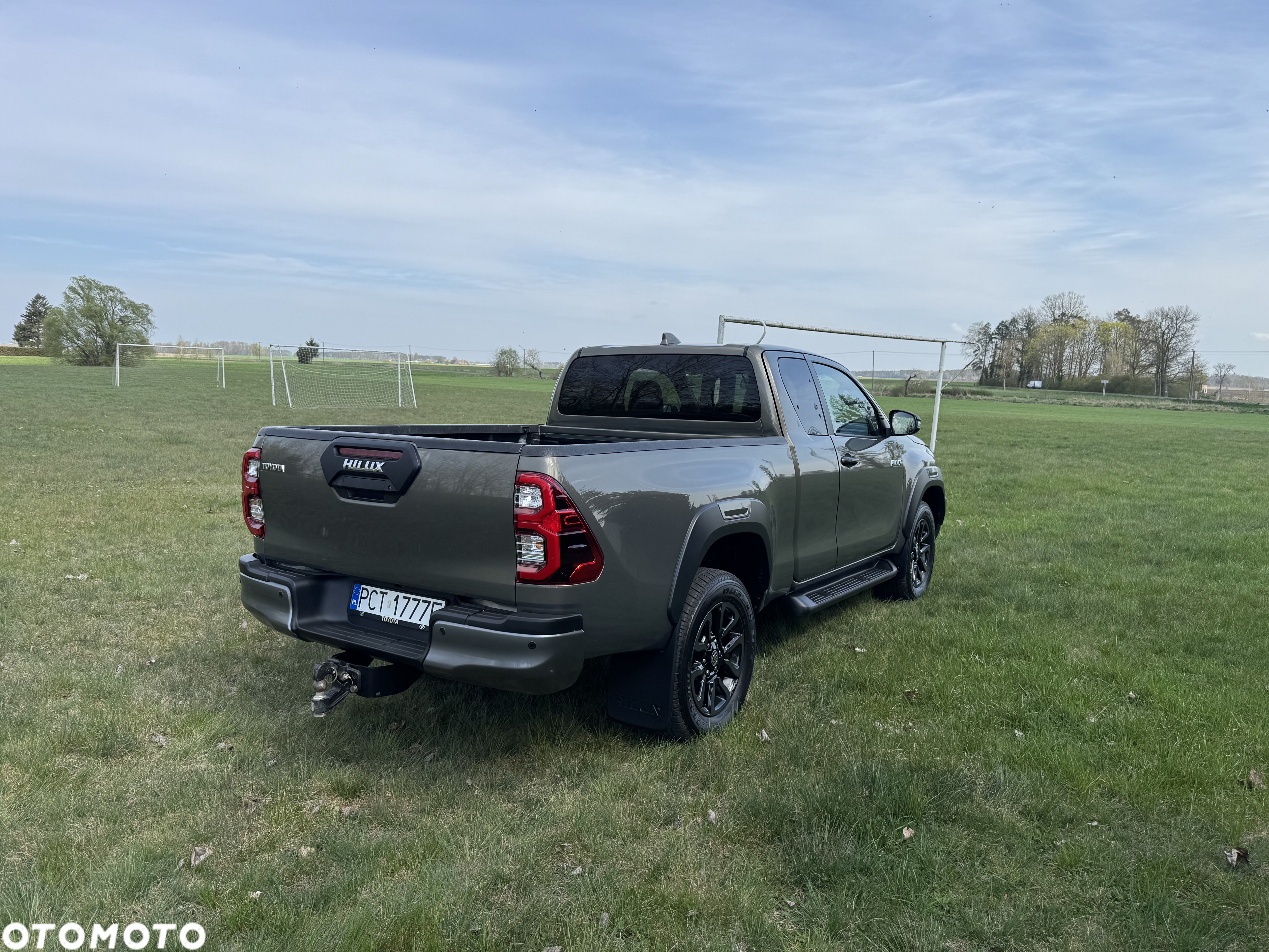 Toyota Hilux 2.8 D-4D Double Cab SR5 4x4 - 2