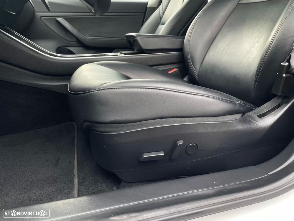 Tesla Model 3 AWD Dual Motor Performance - 33