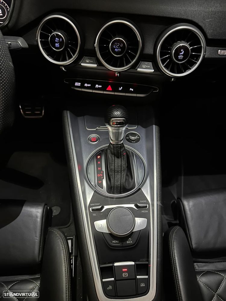 Audi TT Roadster 2.0 TFSI quattro - 12