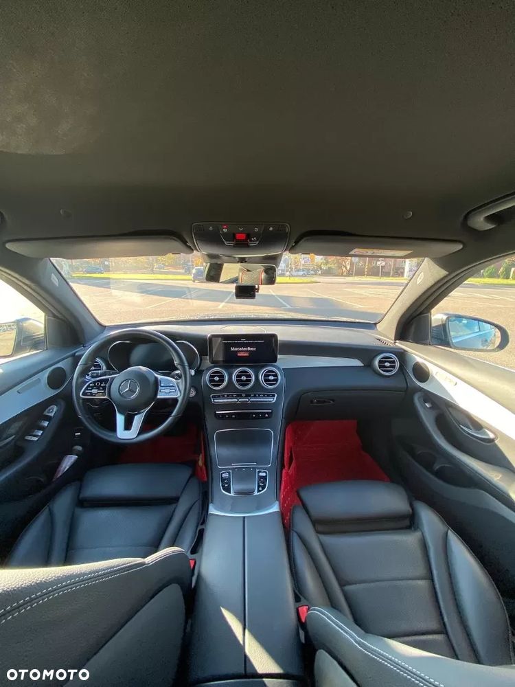 Mercedes-Benz GLC - 12