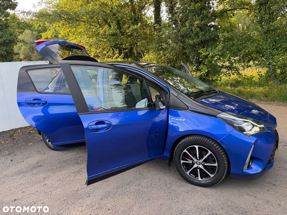 Toyota Yaris Hybrid 100 Premium - 16