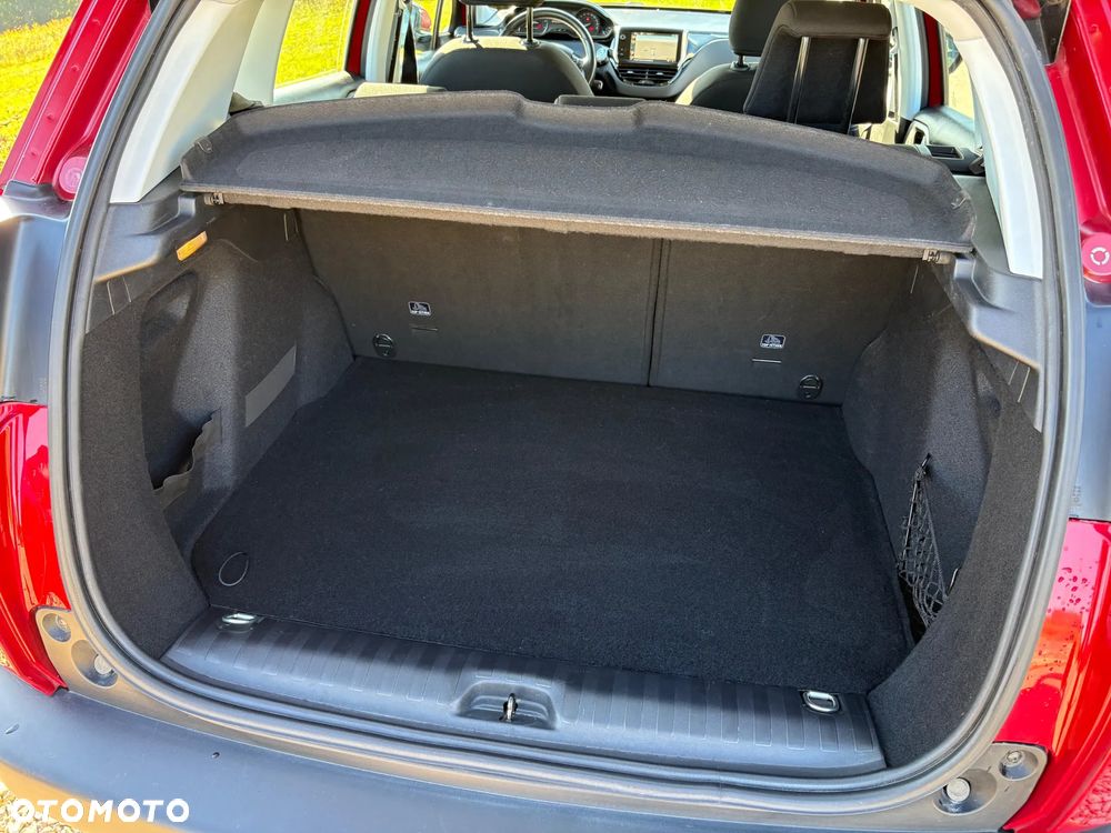 Peugeot 2008 1.2 Pure Tech Active S&S - 19