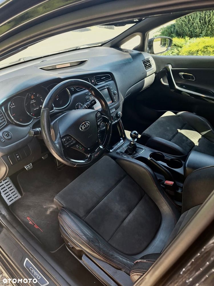 Kia Ceed 1.6 T-GDI GT-Track - 13