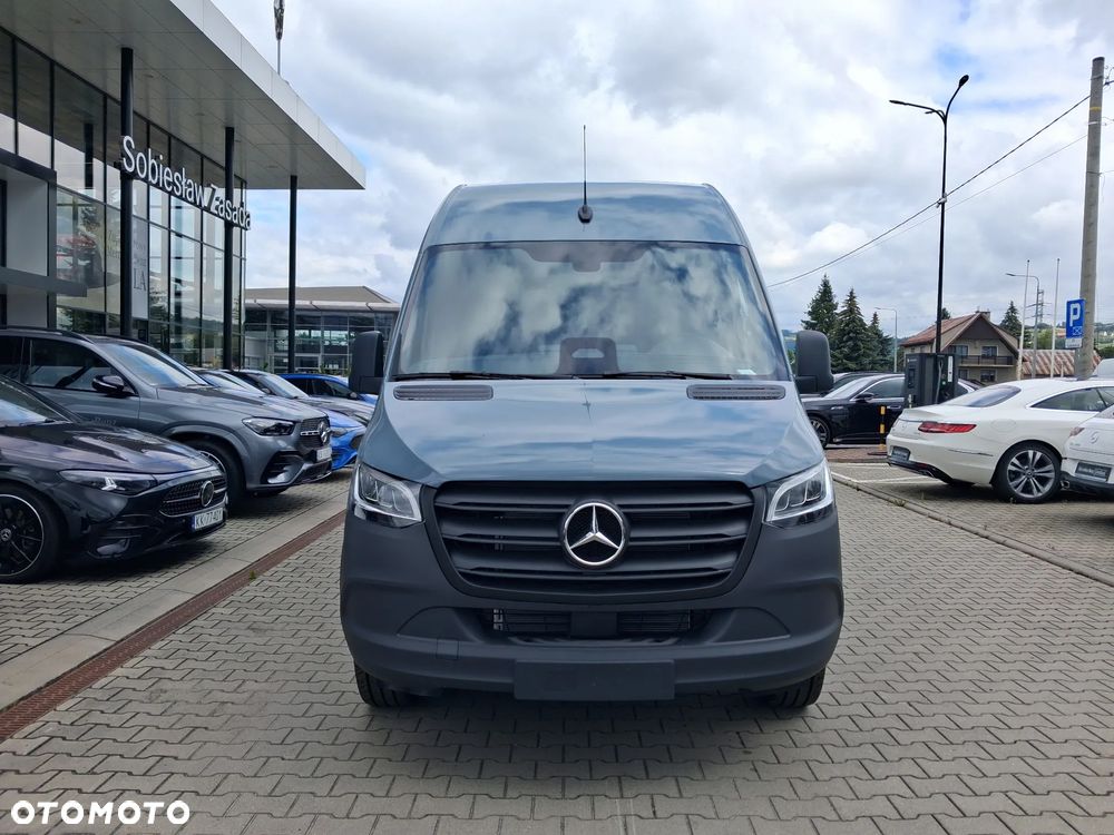 Mercedes-Benz Sprinter - 5