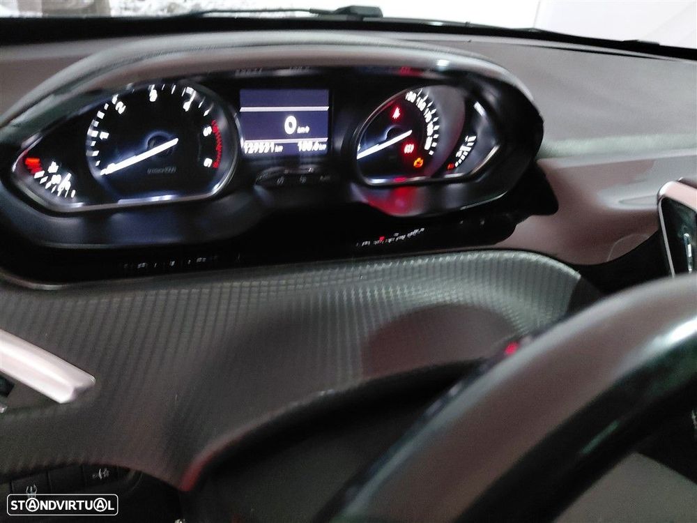Peugeot 2008 - 30