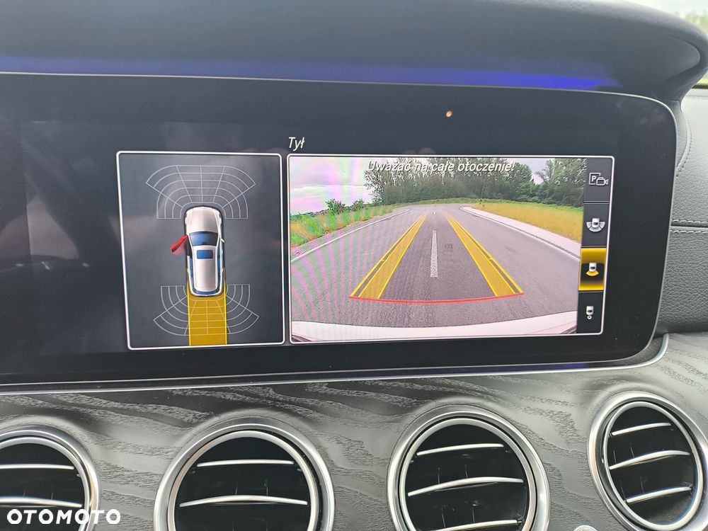 Mercedes-Benz Klasa E 400 d 4-Matic 9G-TRONIC - 32
