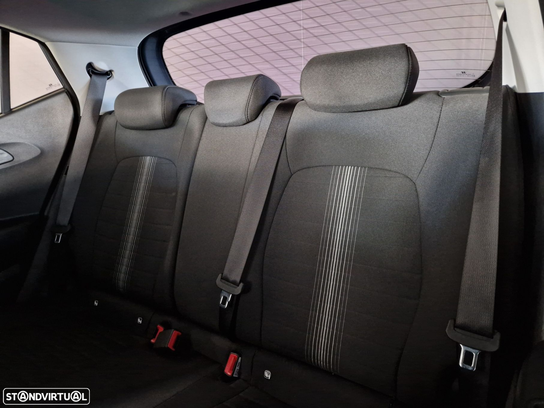 Hyundai i10 1.0 Comfort AMT - 9