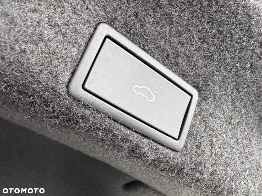 Volkswagen Passat - 19