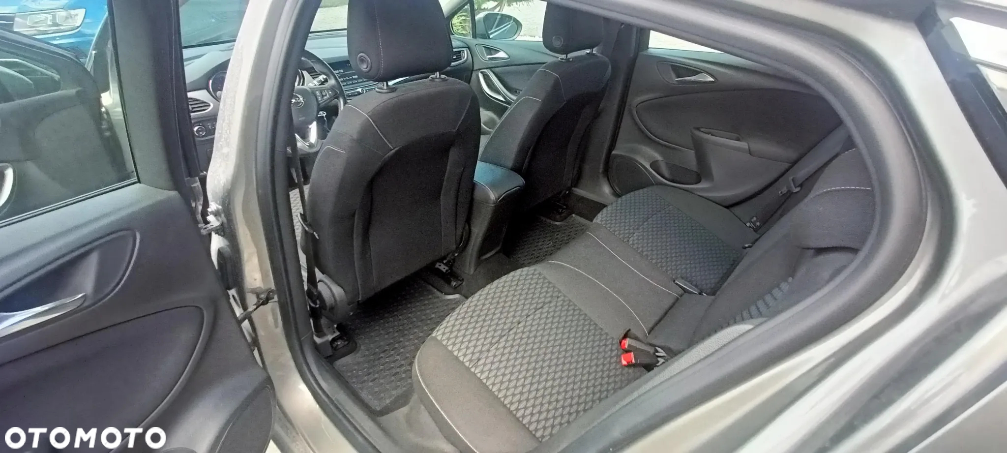 Opel Astra V 1.4 Essentia - 20