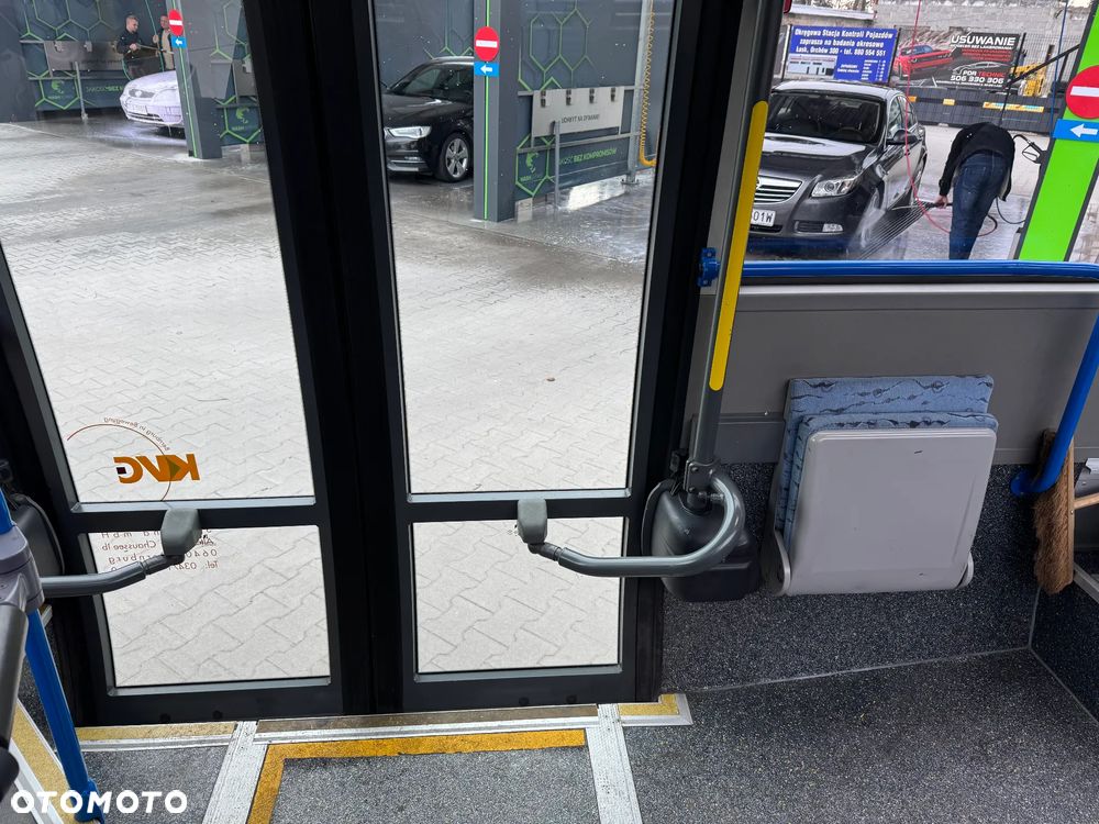 Mercedes-Benz Sprinter - 33