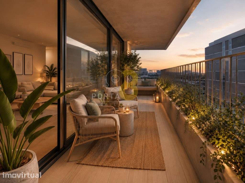 Apartamento T3 com vistas e varanda nas 3 frentes - Matosinhos Sul - Grande imagem: 2/27