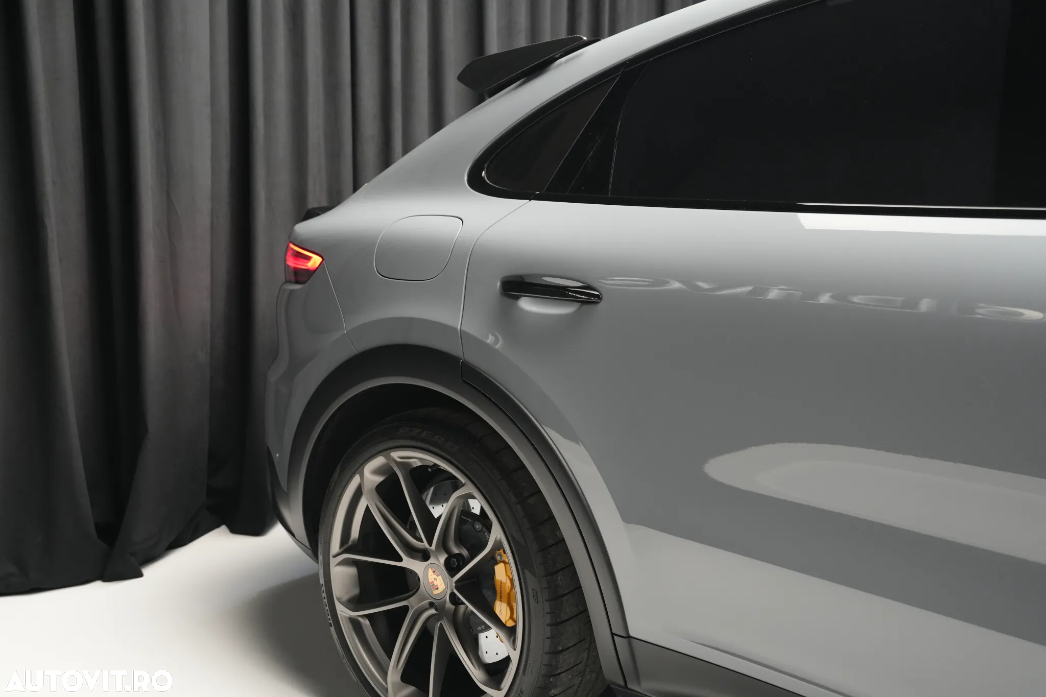 Porsche Cayenne Coupe Turbo - 11