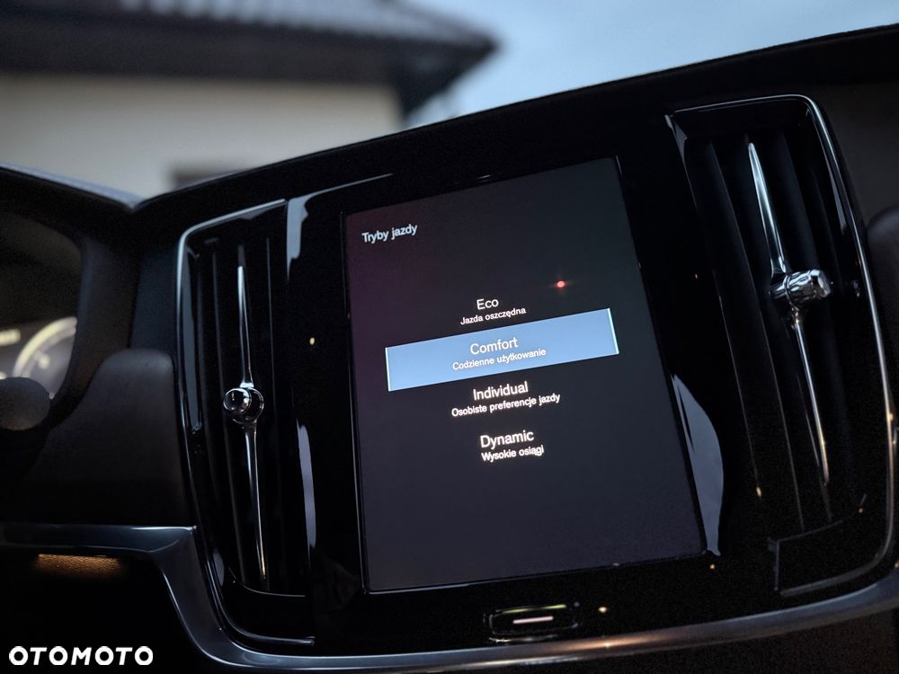 Volvo S90 B5 D AWD Inscription - 37