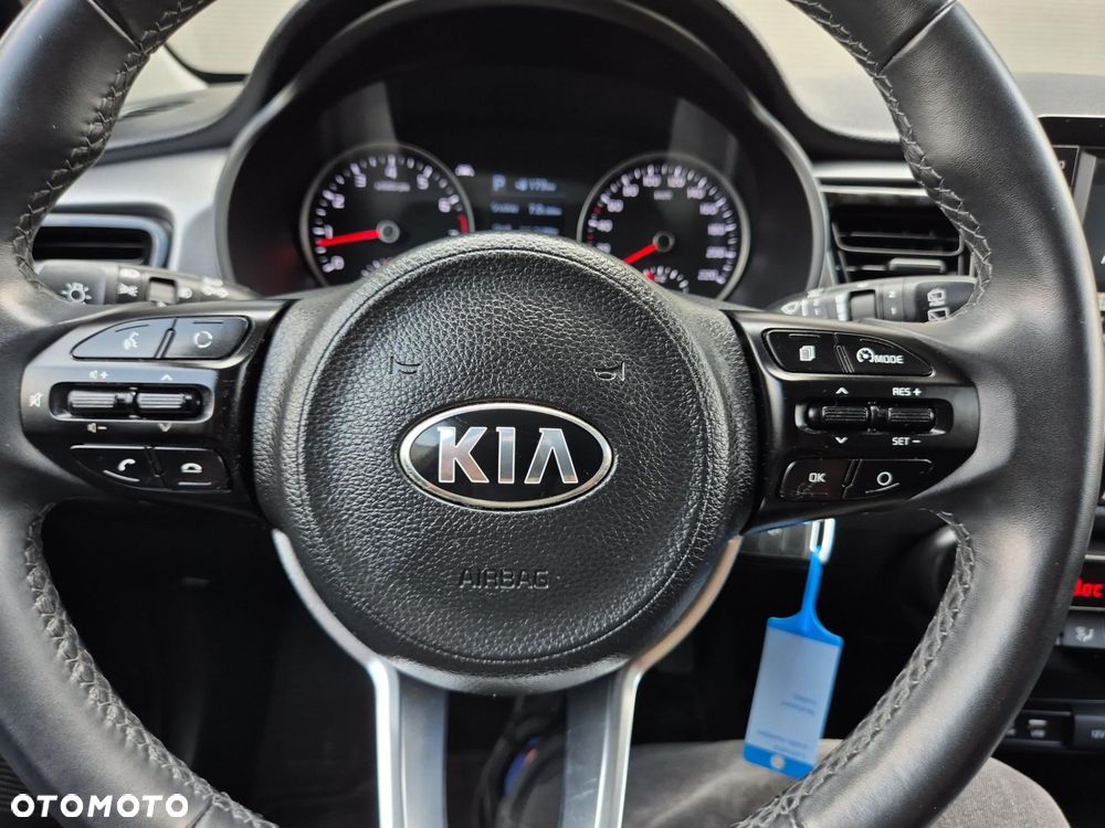 Kia Rio 1.4 L - 23