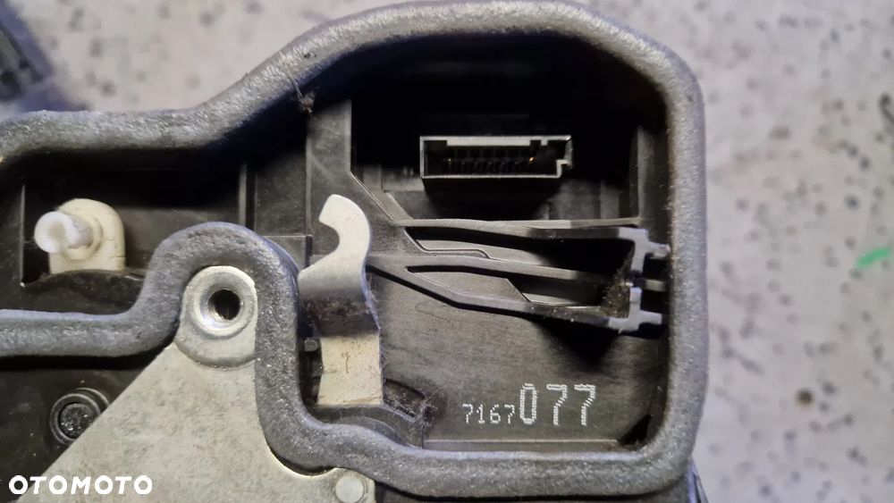 BMW E87 ZAMEK DRZWI LEWY PRZÓD 7167077 - 3