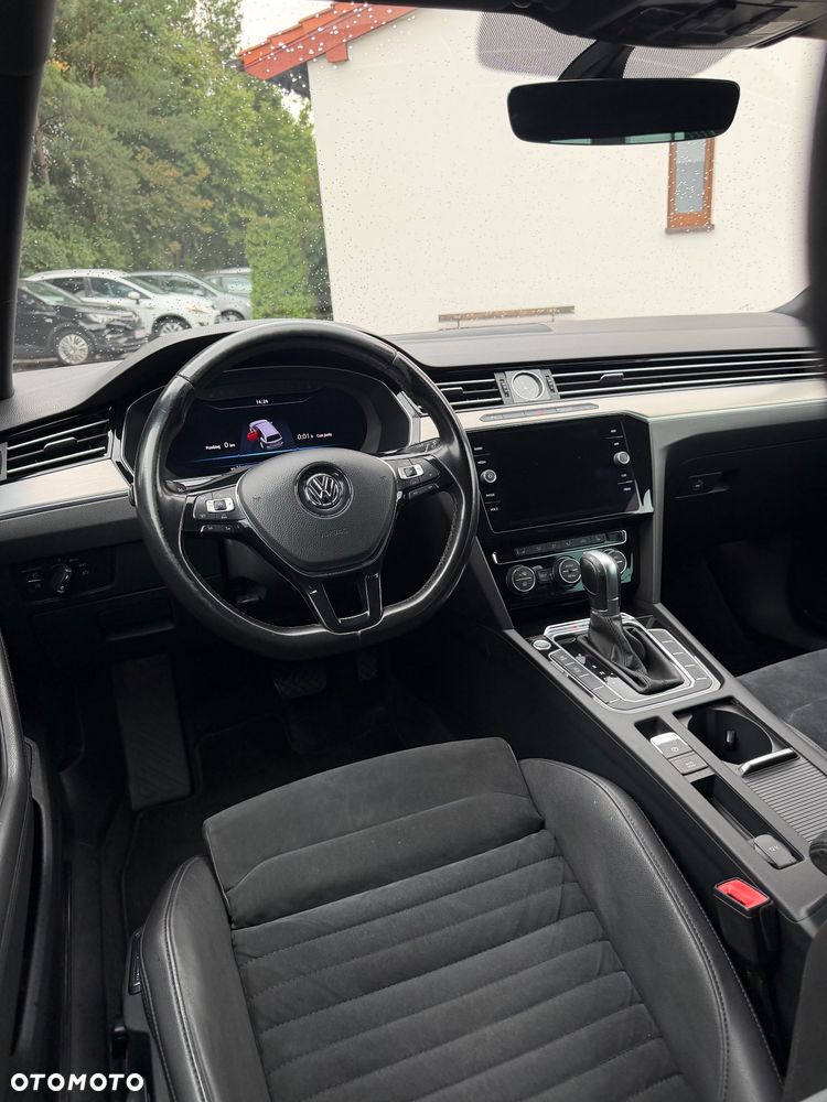 Volkswagen Passat 2.0 TDI Bi-Turbo BMT 4Mot Highline DSG - 24