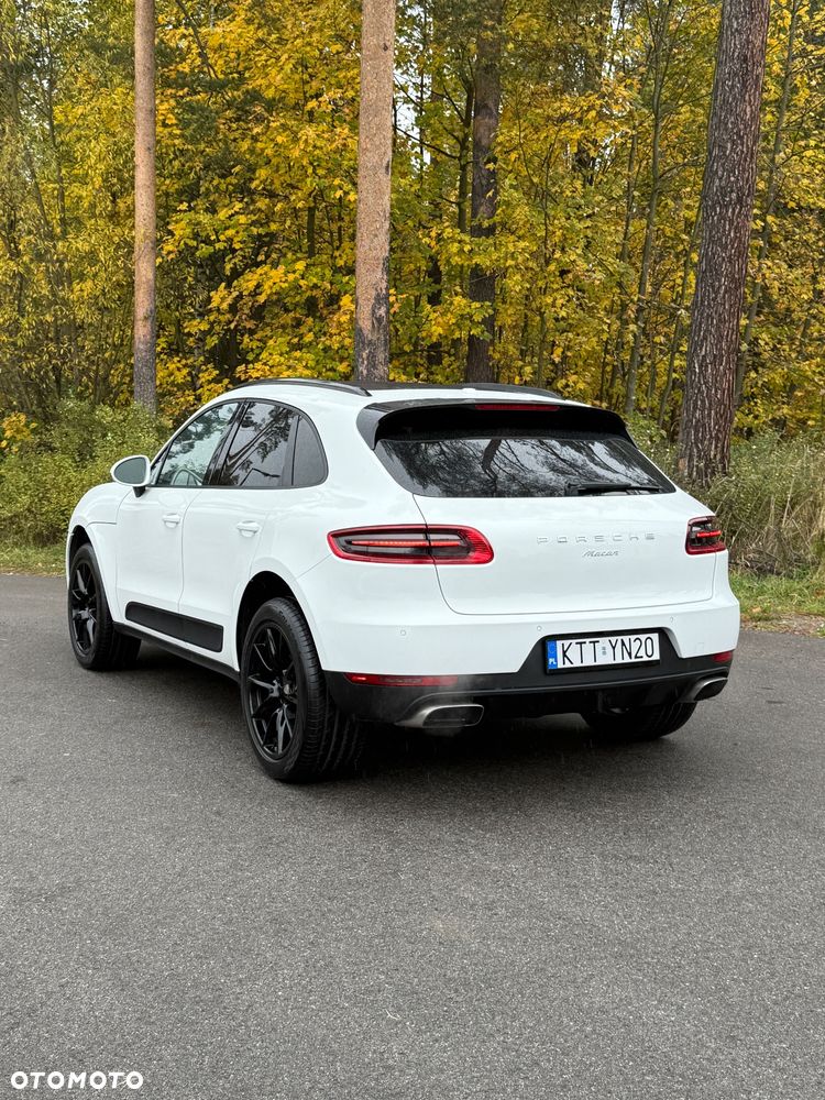Porsche Macan Standard - 2