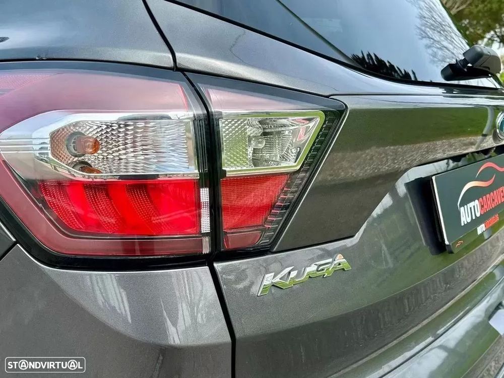 Ford Kuga 1.5 TDCi ST-Line Limited Edition - 19