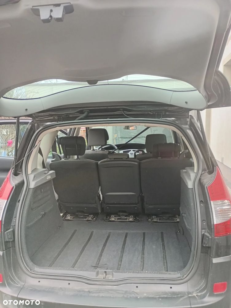 Renault Scenic 2.0 16V Expression - 11