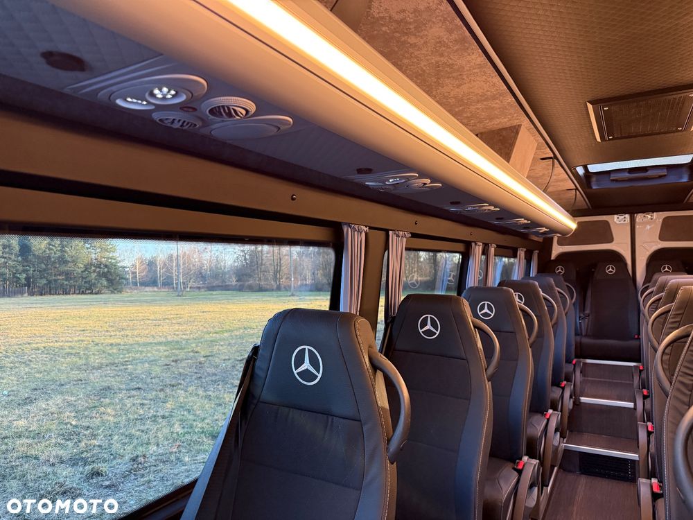 Mercedes-Benz Sprinter 517 - 16