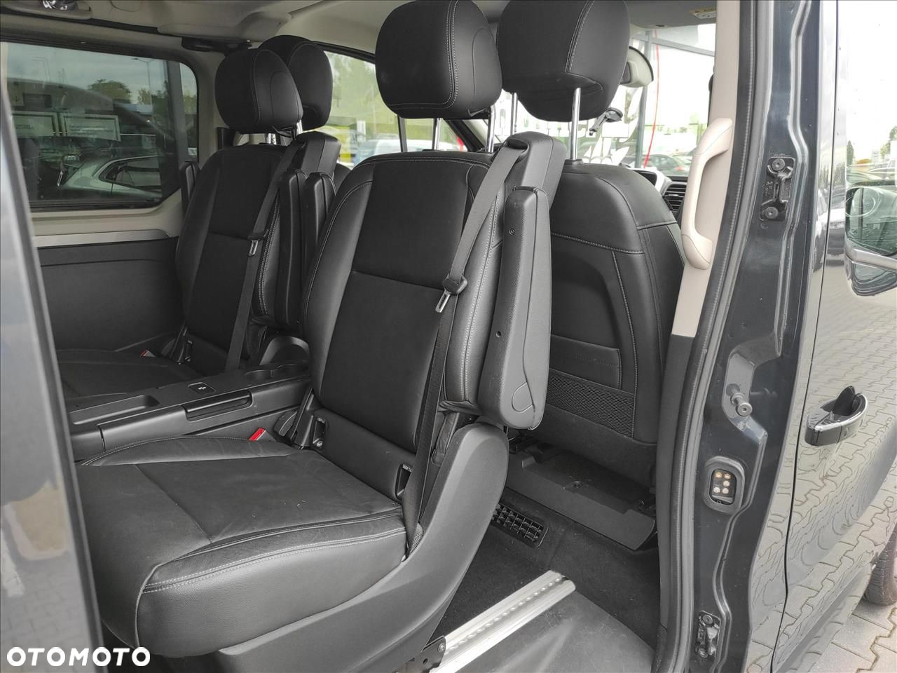 Renault Trafic Grand SpaceClass 2.0 dCi EDC - 11