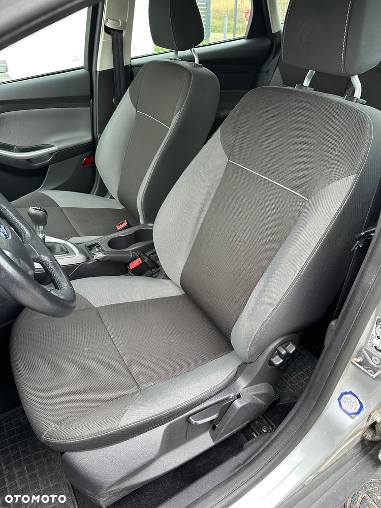 Ford Focus 1.6 TDCi Ambiente - 12