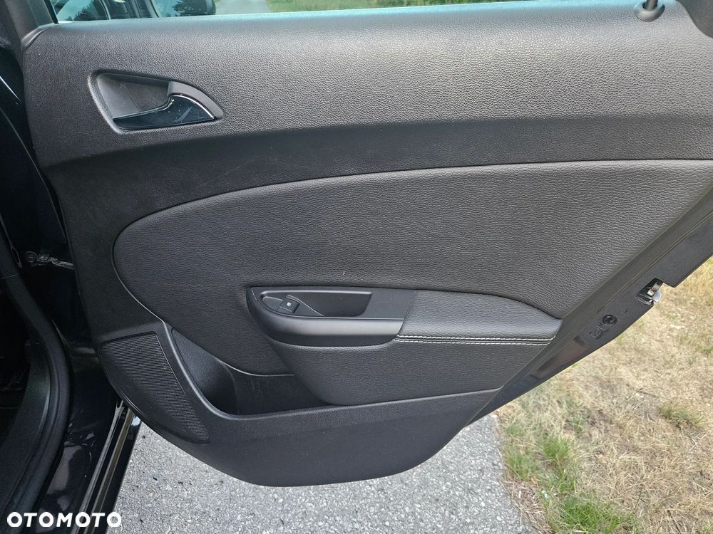 Opel Astra 2.0 CDTI Exklusiv - 34