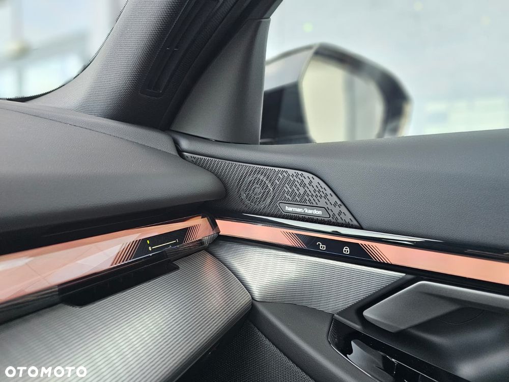 BMW Seria 5 520d xDrive mHEV - 29