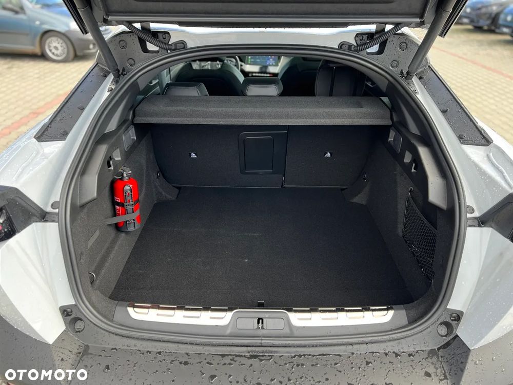 Peugeot 408 1.2 PureTech mHEV GT S&S e-DSC6 - 14