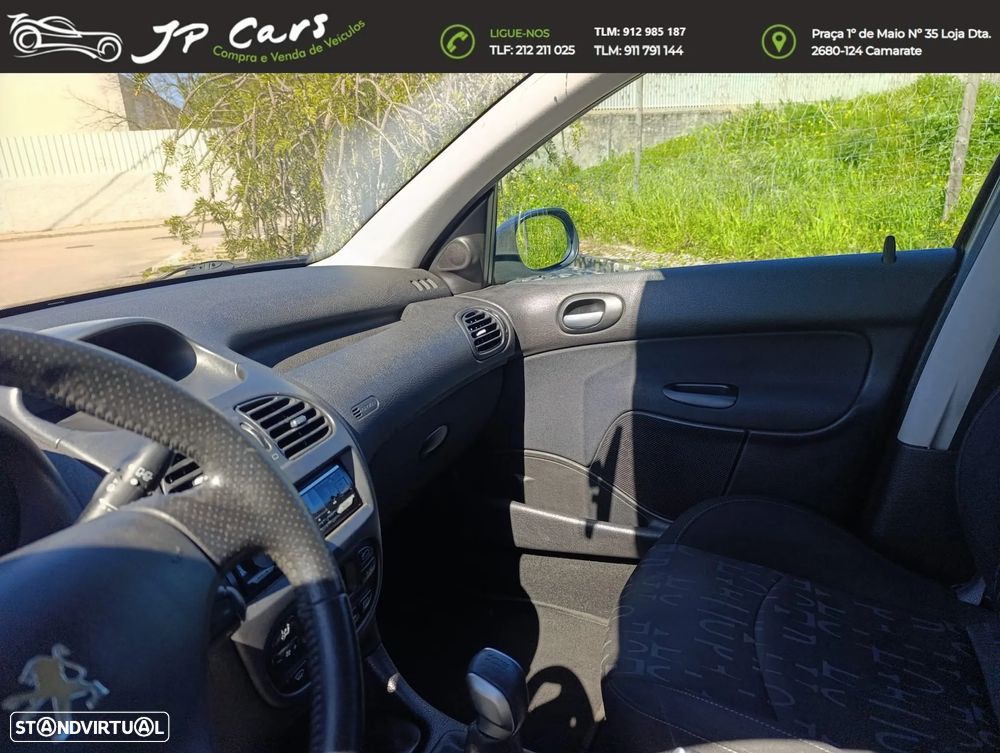 Peugeot 206 1.1 Black & Silver - 11