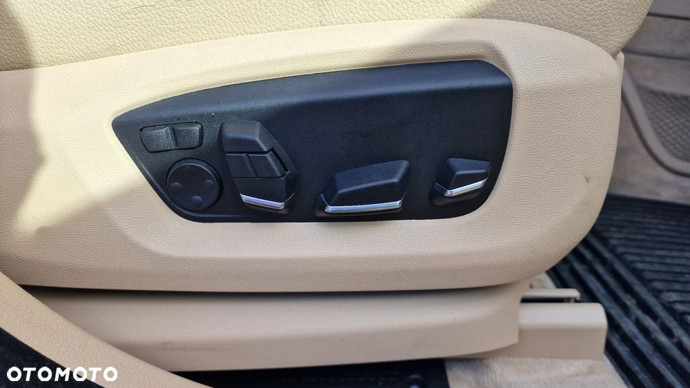 BMW 5GT 535i xDrive - 11