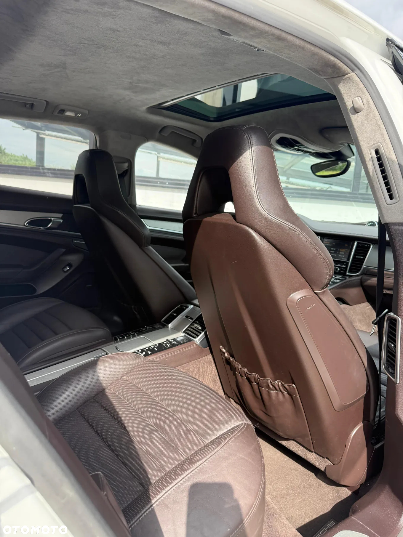 Porsche Panamera GTS PDK - 24