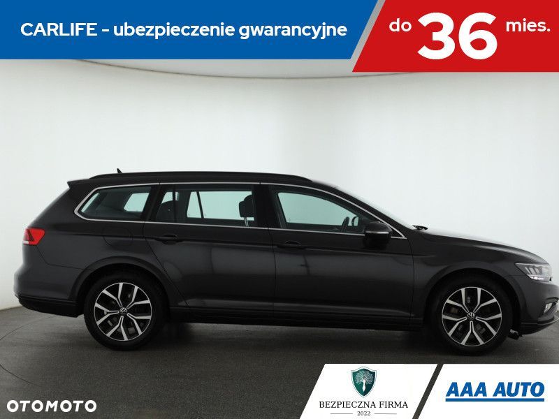 Volkswagen Passat Variant - 8