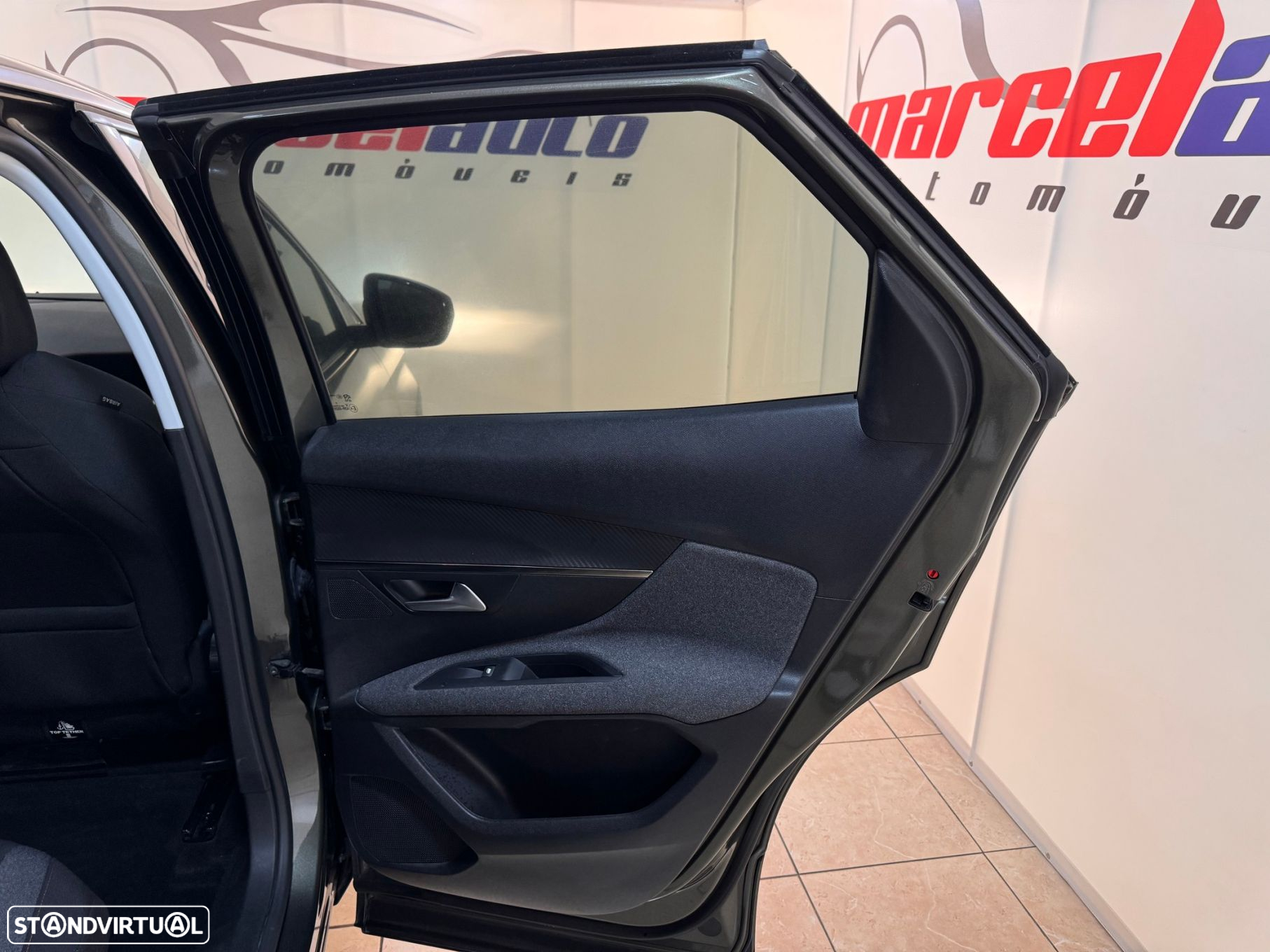 Peugeot 3008 1.5 BlueHDi Active - 36
