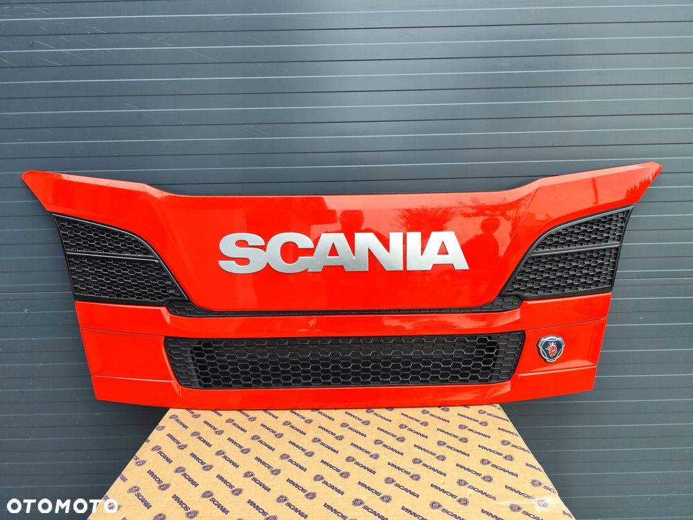 ATRAPA MASKA SCANIA P NEXT GEN - 1