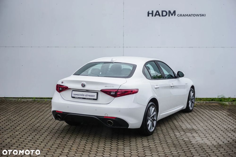 Alfa Romeo Giulia 2.0 Turbo Veloce Q4 - 8