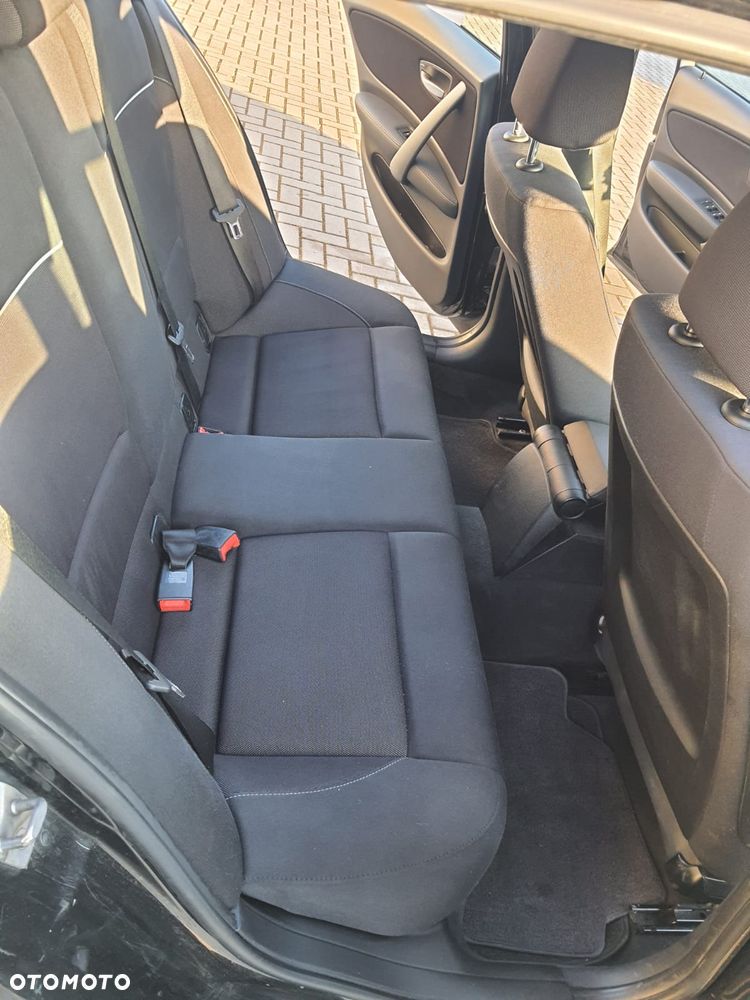 BMW Seria 1 116d - 8