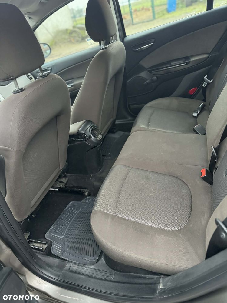 Fiat Bravo 1.9 Multijet Active - 6